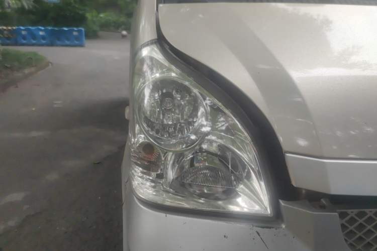 Used Wuling Rongguang 2011 1.2L Standard Version Right Front Headlight