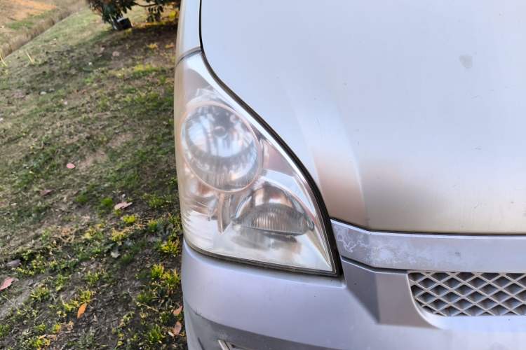 Used Wuling Rongguang 2011 1.2L Base Version Right Front Headlight