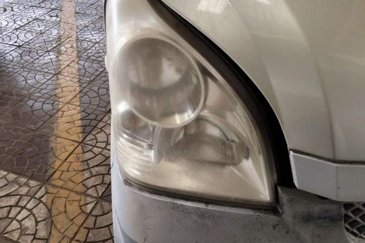 Used Wuling Rongguang 2011 1.2L Base Version Right Front Headlight