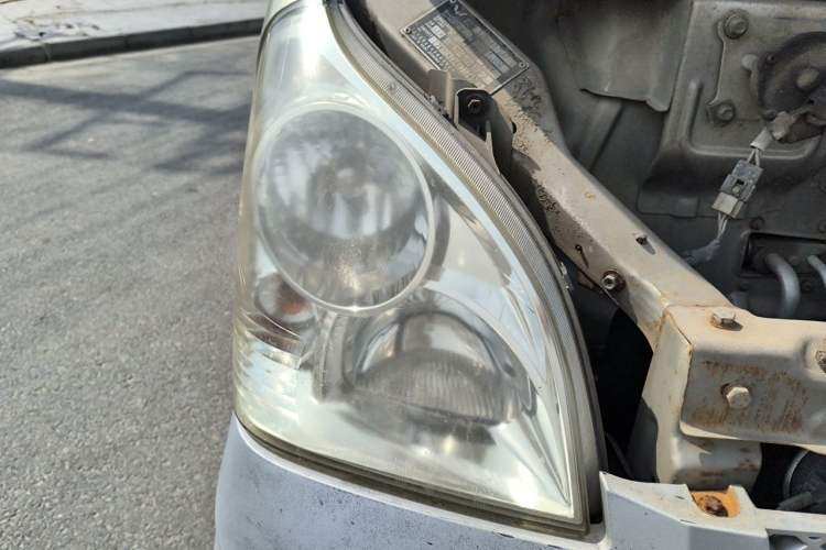 Used Wuling Rongguang 2011 1.2L Base Version Right Front Headlight