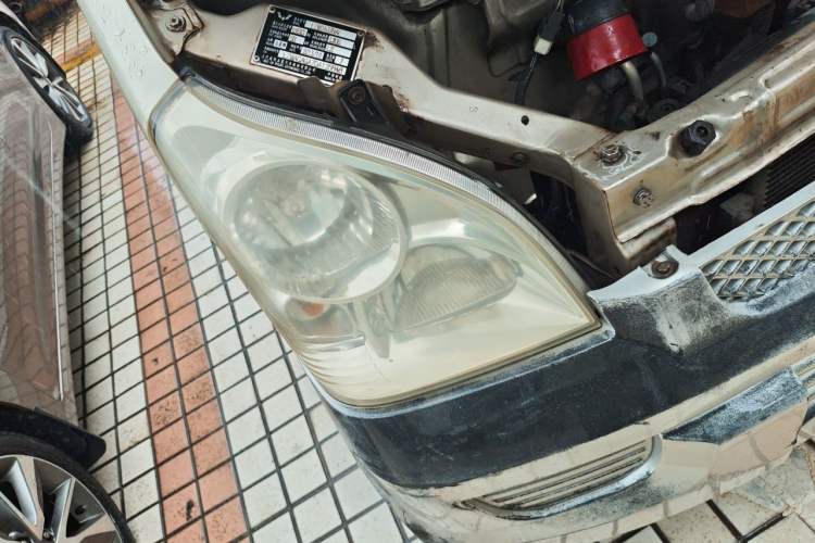 Used Wuling Rongguang 2011 1.2L Base Version Right Front Headlight