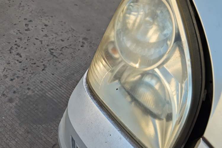 Used Wuling Rongguang 2011 1.5L Base Version Right Front Headlight
