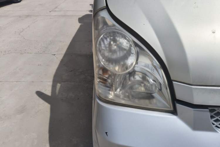 Used Wuling Rongguang 2011 1.2L Base Version Right Front Headlight