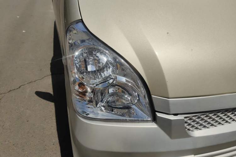 Used Wuling Rongguang 2011 1.2L Base Version Right Front Headlight