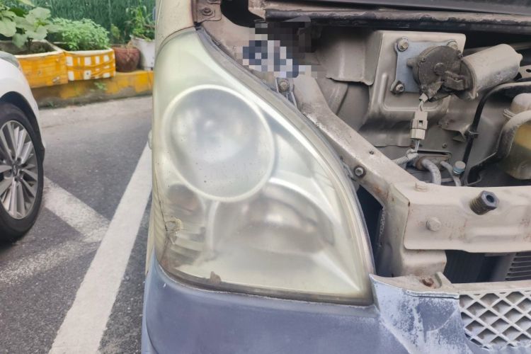 Used Wuling Rongguang 2011 1.2L Base Version Right Front Headlight