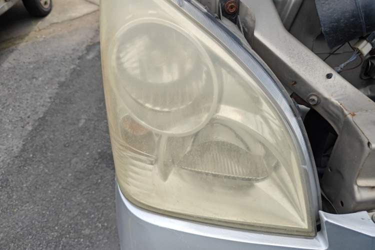 Used Wuling Rongguang 2011 1.2L Base Version Right Front Headlight