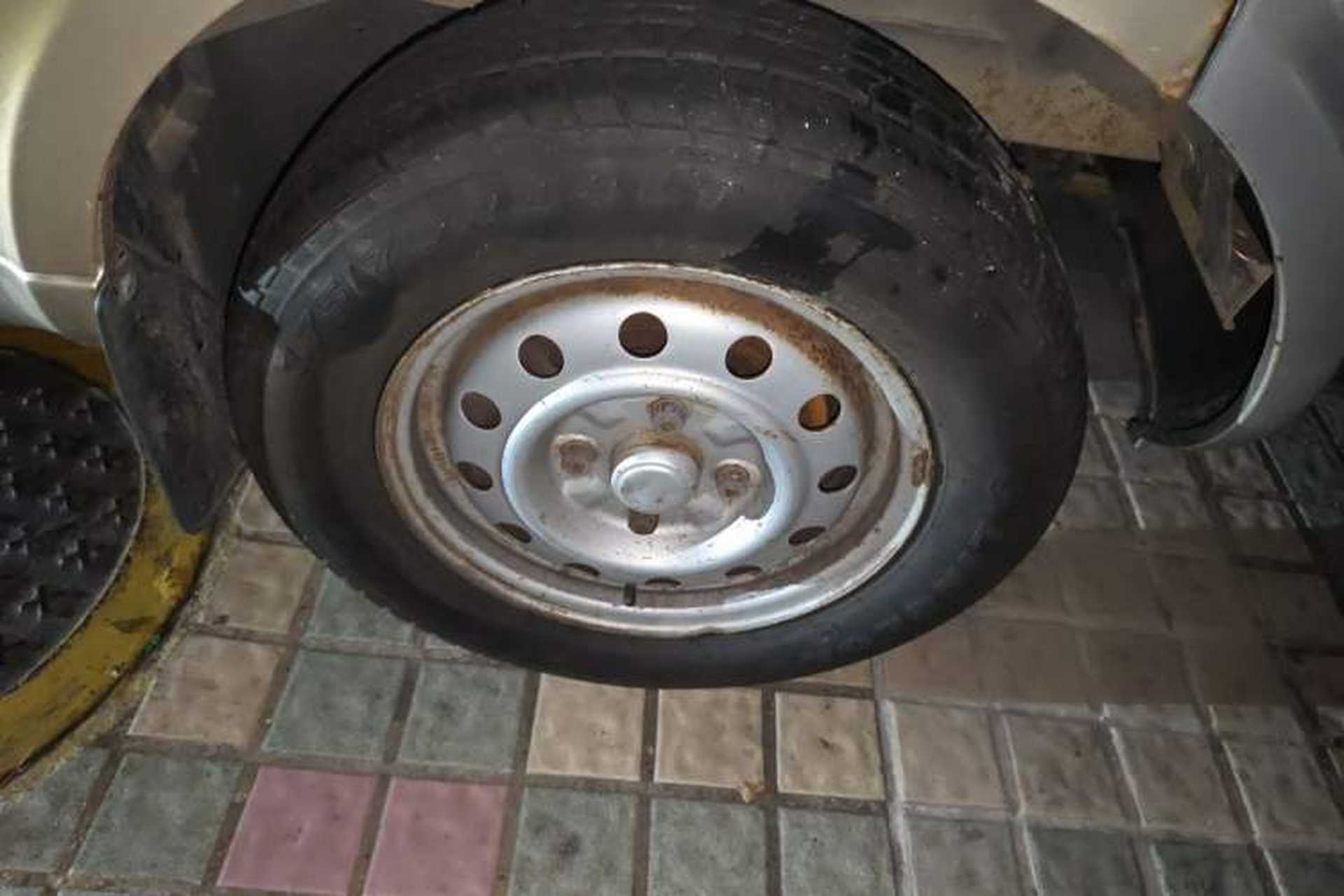 Used Wuling Rongguang 2011 1.2L Base Version Right Front Wheel Hub