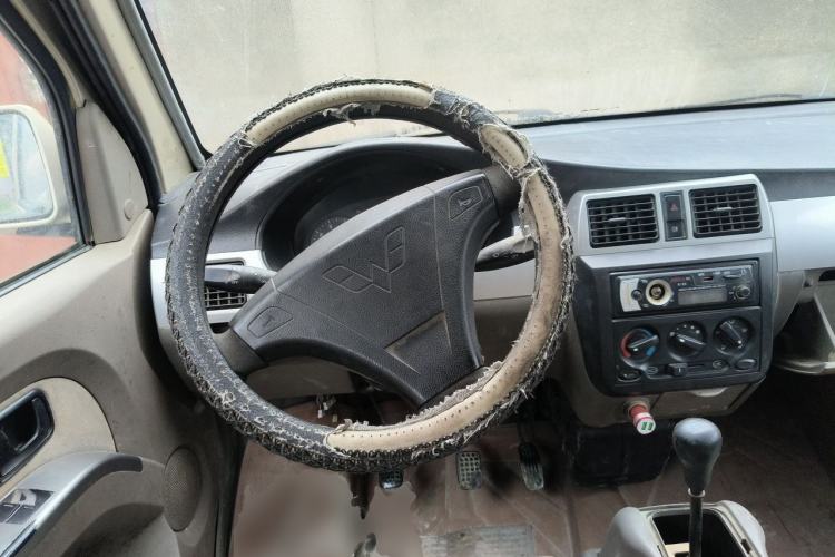 Used Wuling Rongguang 2011 1.2L Standard Version Steering Wheel