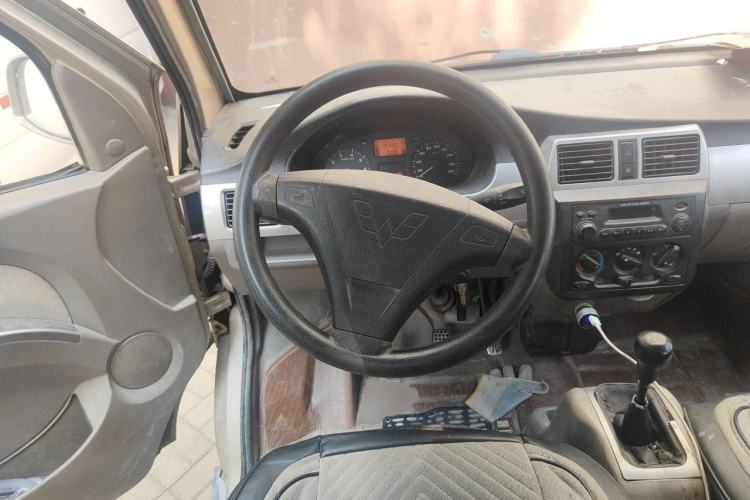 Used Wuling Rongguang 2011 1.2L Comfort Model Steering Wheel
