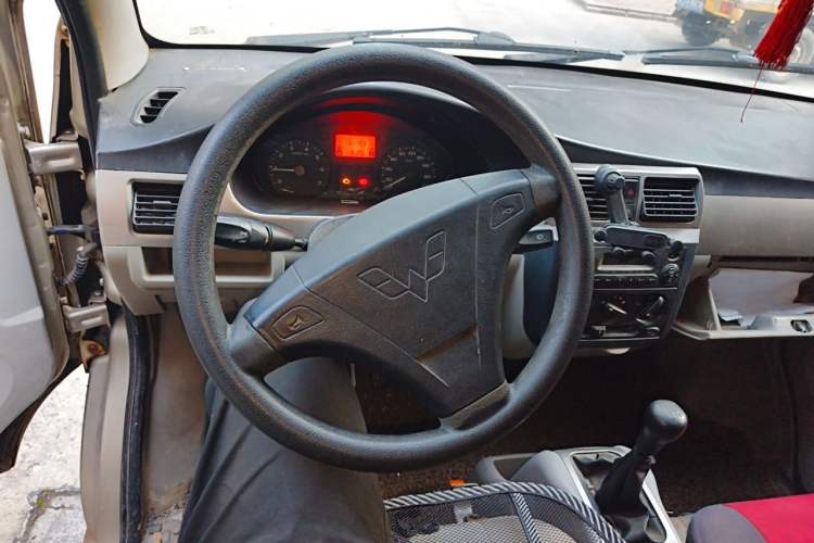 Used Wuling Rongguang 2011 1.2L Comfort Model Steering Wheel