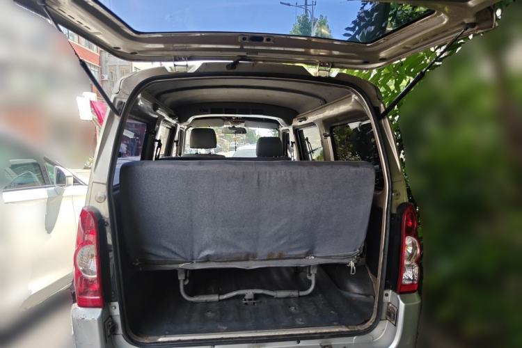 Used Wuling Rongguang 2011 1.2L Base Version Trunk