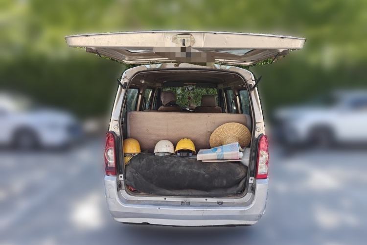 Used Wuling Rongguang 2011 1.2L Base Version Trunk