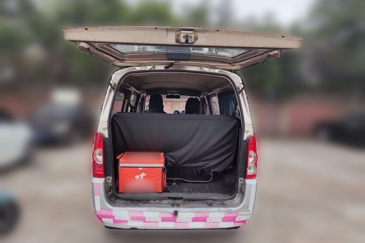 Used Wuling Rongguang 2011 1.2L Base Version Trunk