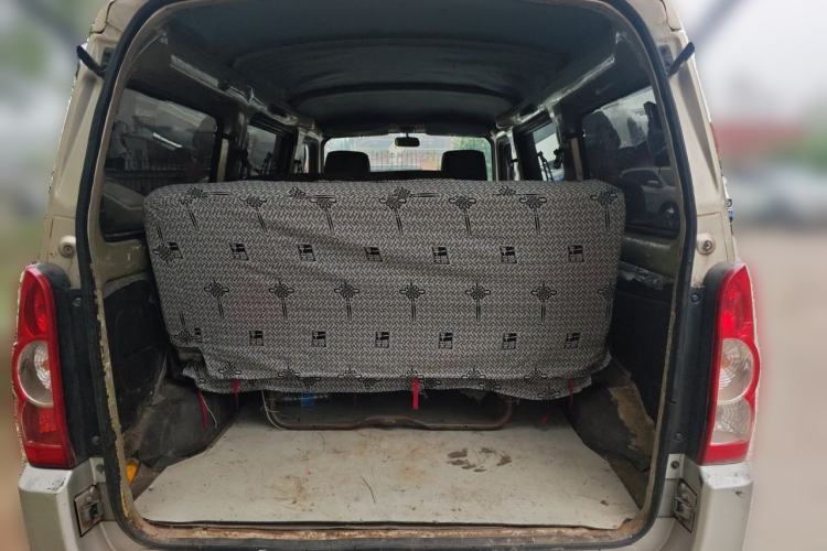 Used Wuling Rongguang 2011 1.2L Base Version Trunk
