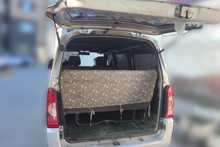 Used Wuling Rongguang 2011 1.2L Base Version Trunk