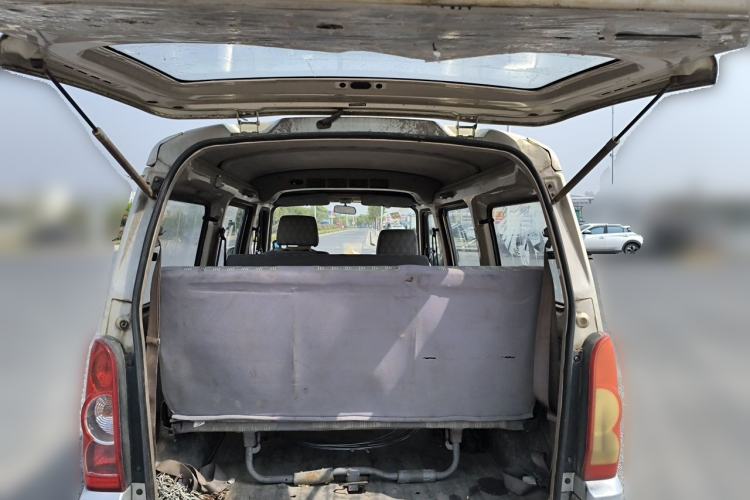 Used Wuling Rongguang 2011 1.2L Base Version Trunk