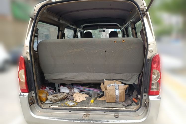 Used Wuling Rongguang 2011 1.2L Base Version Trunk