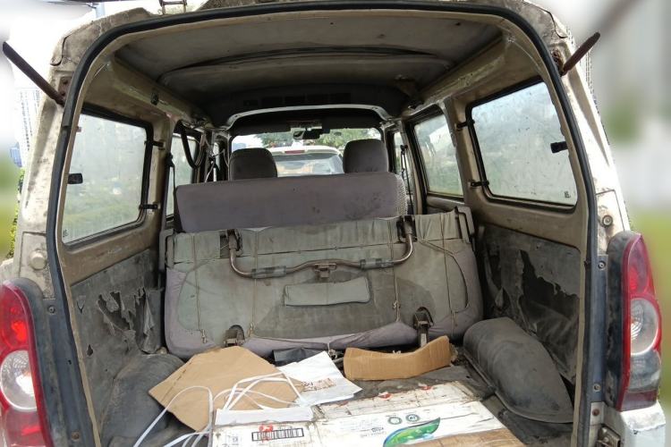 Used Wuling Rongguang 2011 1.2L Base Version Trunk