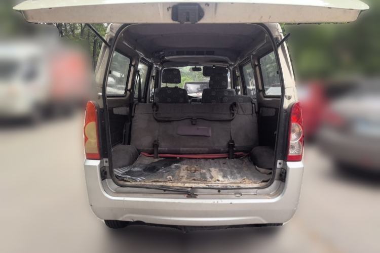 Used Wuling Rongguang 2011 1.2L Base Version Trunk