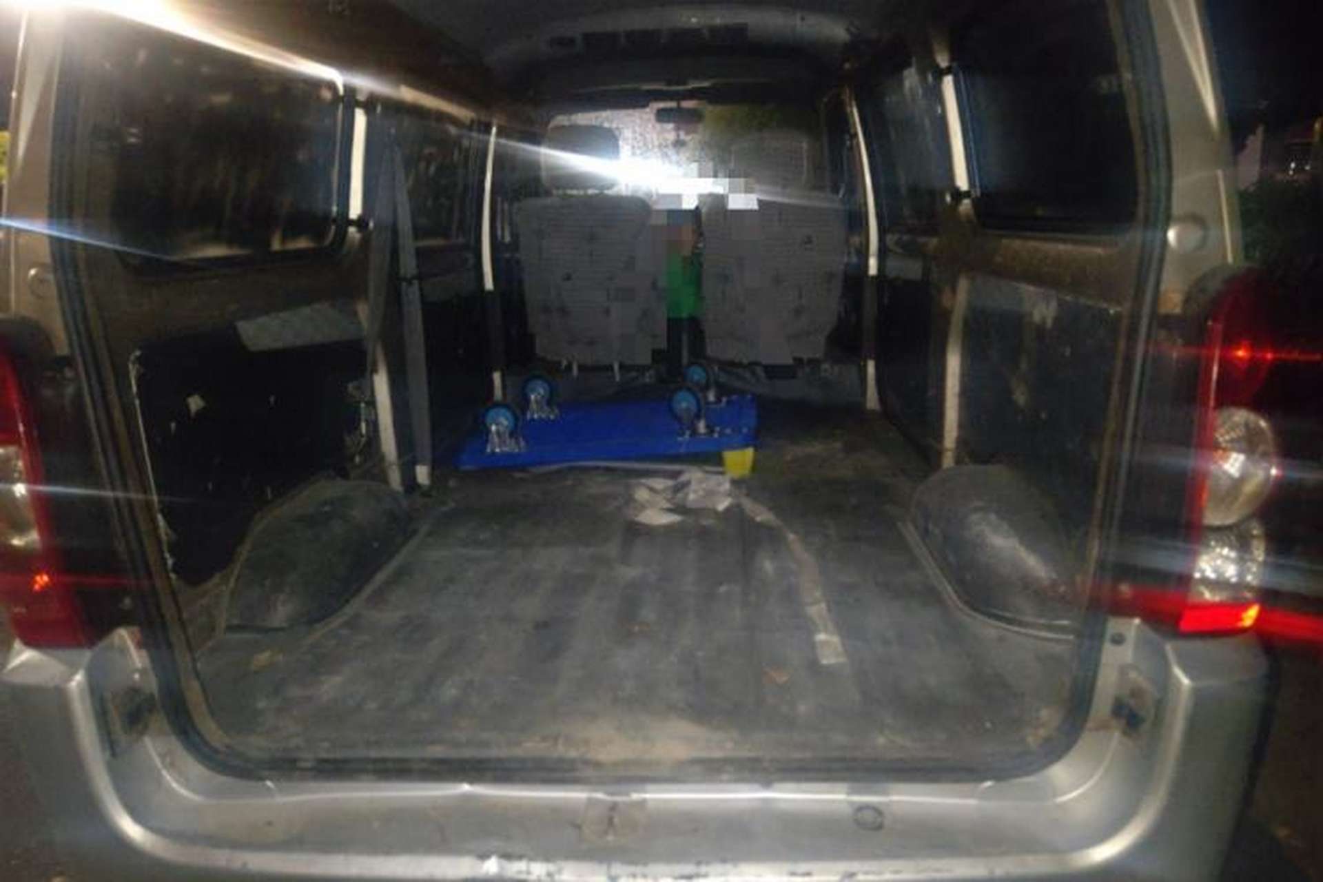 Used Wuling Rongguang 2011 1.2L Base Version Trunk