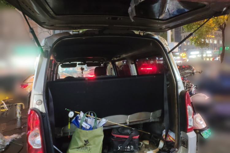 Used Wuling Rongguang 2011 1.2L Base Version Trunk