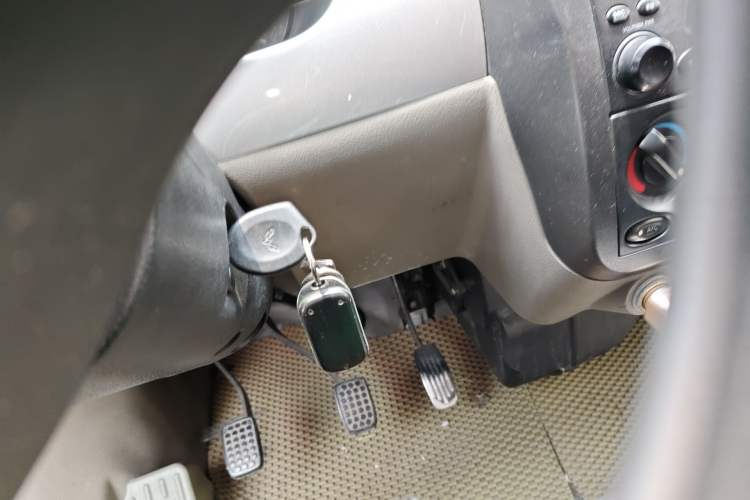 Used Wuling Rongguang 2011 1.2L Standard Version Vehicle Key