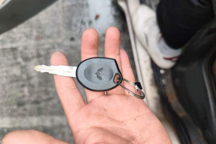 Used Wuling Rongguang 2011 1.2L Comfort Model Vehicle Key
