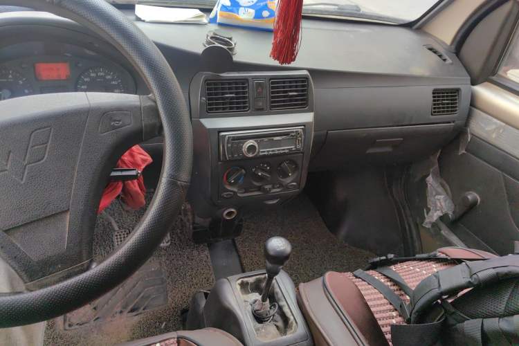 Used Wuling Rongguang 2012 1.2L Extended Basic Version LJY Audio And AC Panel