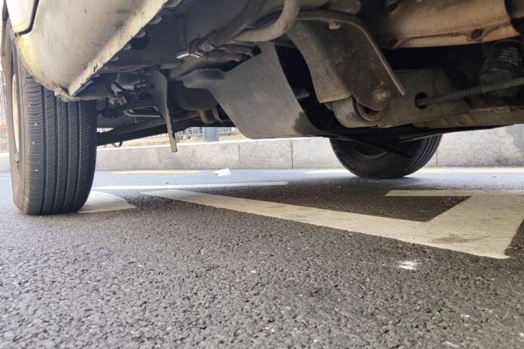 Used Wuling Rongguang 2012 1.5L Extended Standard Version Chassis Front Left