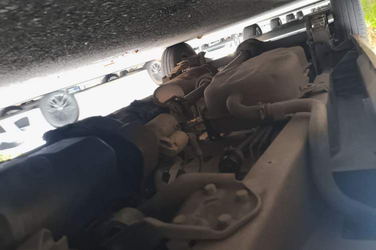 Used Wuling Rongguang 2012 1.2L Extended Basic Version LJY Chassis Front Right