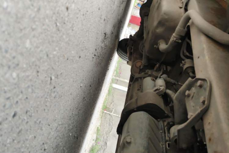 Used Wuling Rongguang 2012 1.2L Extended Basic Version LJY Chassis Front Right