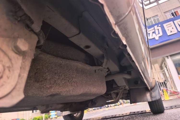 Used Wuling Rongguang 2012 1.2L Extended Basic Version LJY Chassis Rear Right