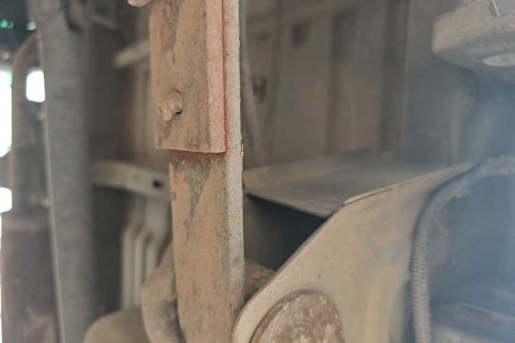 Used Wuling Rongguang 2012 1.5L Extended Basic Version Chassis Rear Right