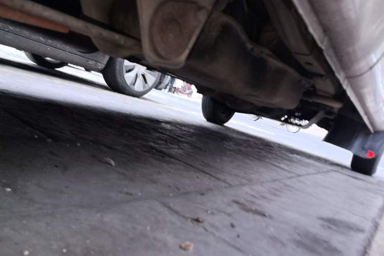 Used Wuling Rongguang 2012 1.2L Extended Basic Version LJY Chassis Rear Right