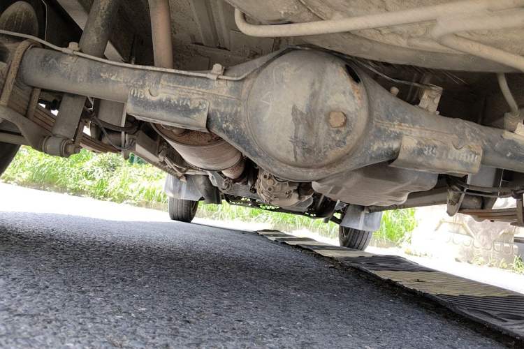 Used Wuling Rongguang 2012 1.5L Extended Basic Version Chassis Rear Right