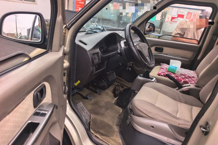 Used Wuling Rongguang 2012 1.2L Extended Basic Version LJY Driver Seat