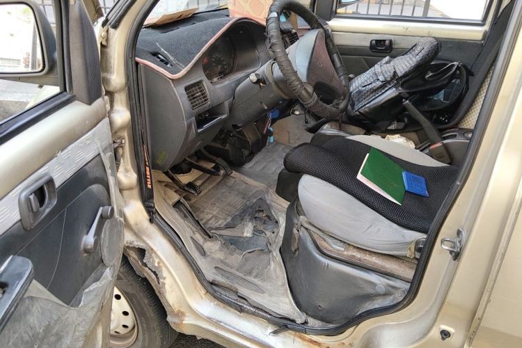 Used Wuling Rongguang 2012 1.5L Extended Standard Version Driver Seat