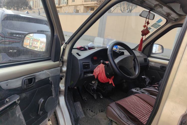 Used Wuling Rongguang 2012 1.2L Extended Basic Version LJY Driver Seat