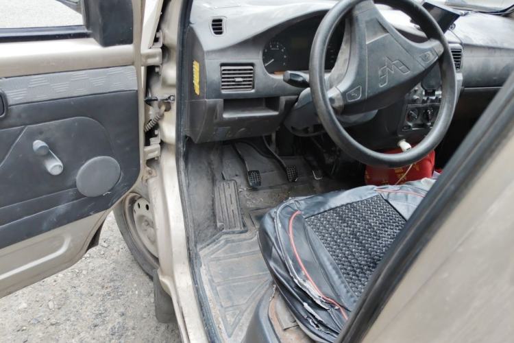 Used Wuling Rongguang 2012 1.2L Extended Basic Version LJY Driver Seat