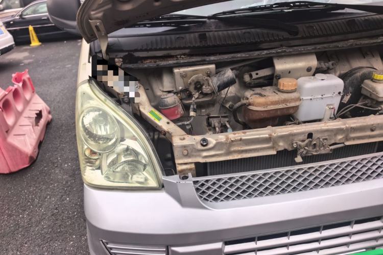 Used Wuling Rongguang 2012 1.2L Extended Basic Version LJY Engine Bay Right