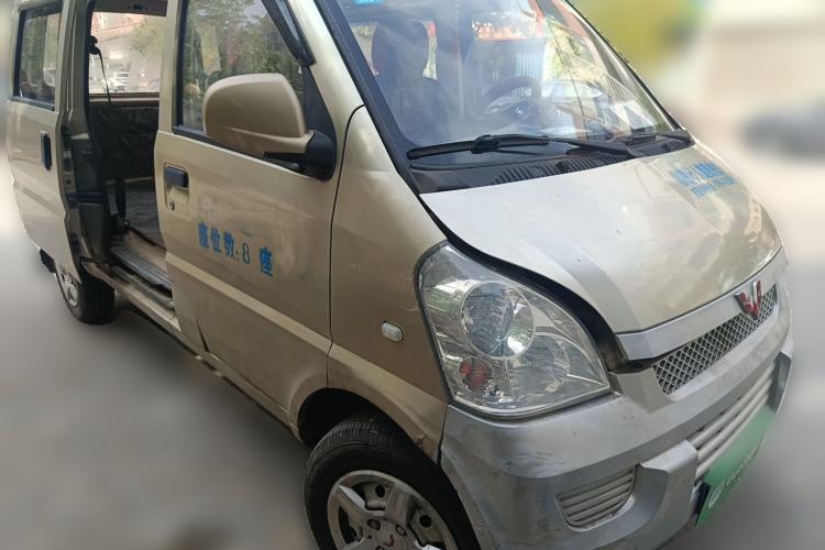 Used Wuling Rongguang 2012 1.2L Extended Basic Version LJY Front Right 45 Deg