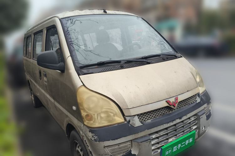Used Wuling Rongguang 2012 1.2L Extended Basic Version LJY Front Right 45 Deg