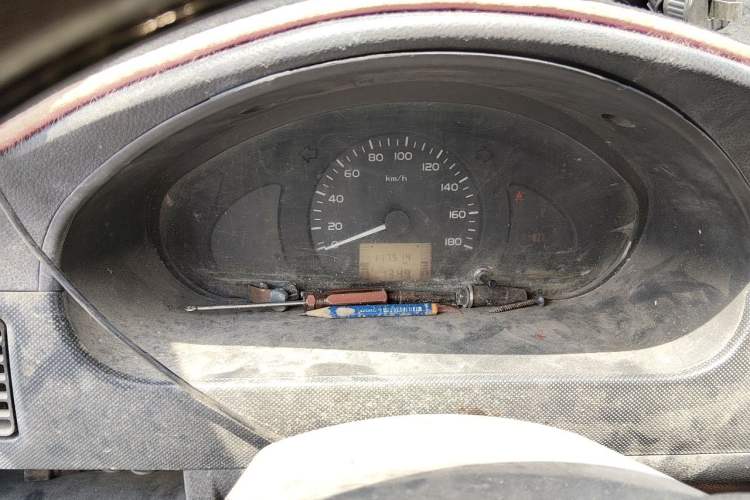 Used Wuling Rongguang 2012 1.5L Extended Basic Version Instrument Cluster