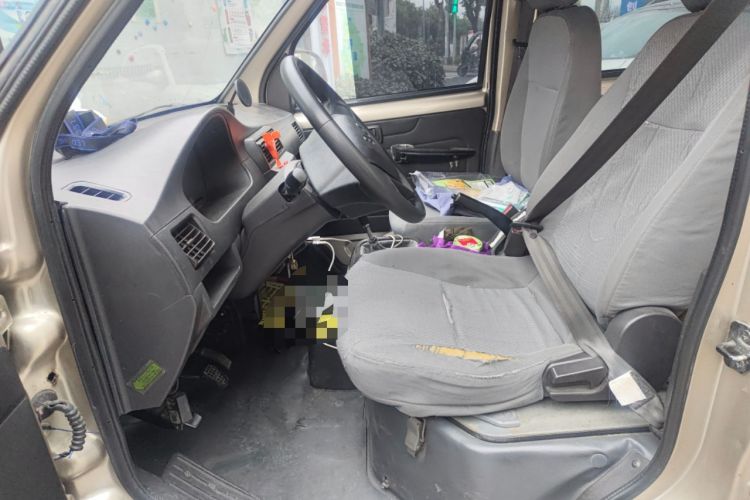 Used Wuling Rongguang 2012 1.5L Extended Basic Version Left Front Seat
