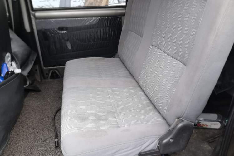 Used Wuling Rongguang 2012 1.2L Extended Basic Version LJY Left Rear Seat