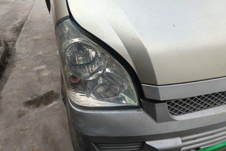 Used Wuling Rongguang 2012 1.2L Extended Basic Version LJY Right Front Headlight