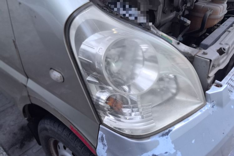 Used Wuling Rongguang 2012 1.2L Extended Basic Version LJY Right Front Headlight