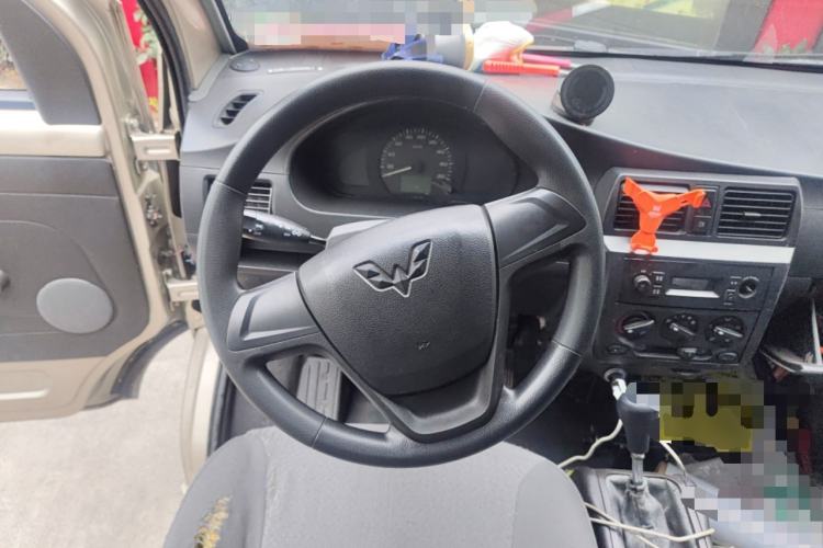 Used Wuling Rongguang 2012 1.5L Extended Basic Version Steering Wheel