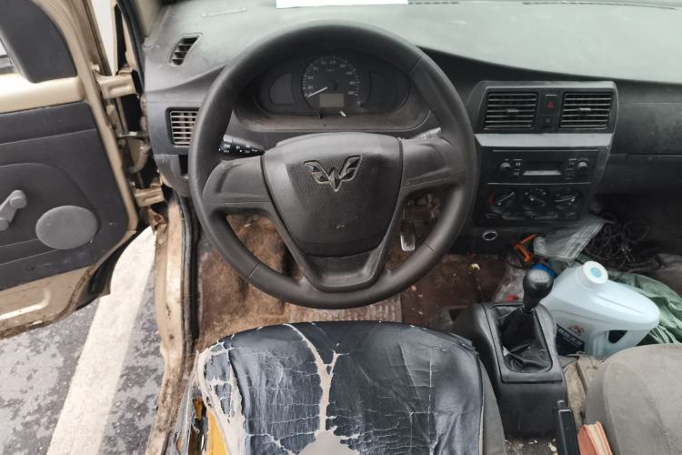 Used Wuling Rongguang 2012 1.2L Extended Basic Version LJY Steering Wheel