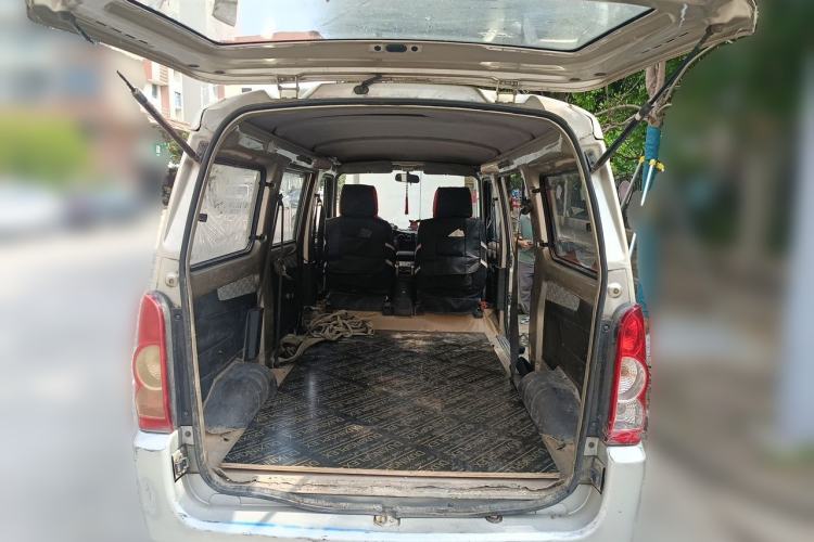 Used Wuling Rongguang 2012 1.2L Extended Basic Version LJY Trunk